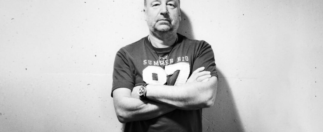 Peter Hook & The Light